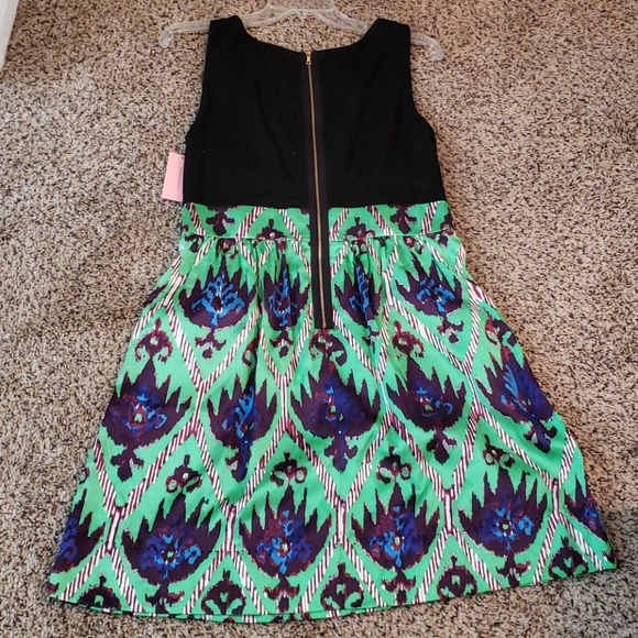 Tribal Print mini Dress with Beaded detail. - Picture 3 of 5